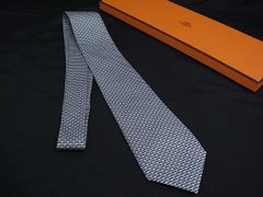 HERMES、ゴルフ柄 緑色 ネクタイ 楽天市場】【アパレル】HERMES エルメス ネクタイ 総柄 シルク