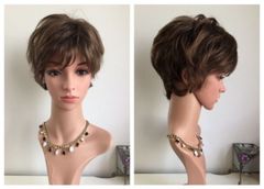 WG200-2 　展示品　ファッションウイッグ・ショート　ミックスカラー　白髪隠し　ボリュームアップ