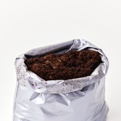 （しまよし様専用） 土2.5L、肥料・ワックスセット