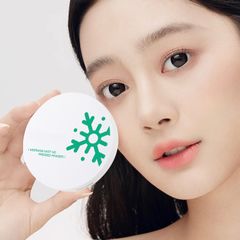 Snoweria Powder エッセンス入りパウダ　2色展 UVカット