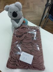 靴下の輪っか（赤みがかった茶系）
