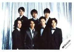 【中古】生写真(ジャニーズ) 関ジャニ∞/集合(7人)/横型・上半身・ジャケット黒・背景青.銀・目線右/公式生写真
