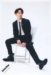 【中古】生写真(ジャニーズ) Snow Man/渡辺翔太/全身/シングル「ブラザービート」MV＆ジャケ写オフショット/公式生写真