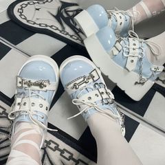 水色界隈　サブカル　厚底 シューズ 水色 チェーン 金具 地雷系 闇かわいい 病みかわ 天使界隈 ゴスロリ 原宿系 ストリート系 モード系 個性派 レディース 革靴 厚底靴 コスプレ 靴　量産型　地雷系　渋谷　原宿