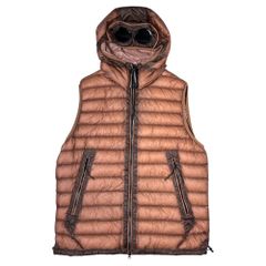 C.P.COMPANY(シーピーカンパニー) D.D.SHELL GOGGLE DOWN VEST ゴーグル ダウン ベスト 15CMOW171A006099A 54(XXL程度) ブラウン