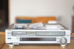 動作保証あり SONY WV-TW1 HI8 VHS 8ミリビデオデッキ