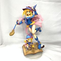 遊戯王 ブラック・マジシャン・ガール フィギュア - メルカリ