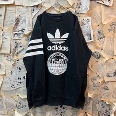 adidas ビックロゴ　プリントスウェット