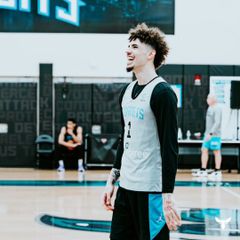 シャーロットホーネッツNIKE NBAプラクティスショーツ選手支給品