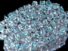 ジュエリー極】無情な表情の貴婦人 シェルカメオルース 39.7mm×29.8