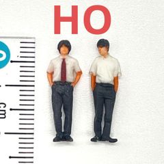 HOゲージ　男子学生　フィギュア2体　ミニチュア　1/64より小