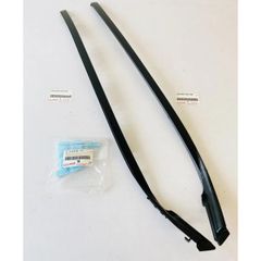 日産スカイライン(V37)純正プラスチックバイザー - メルカリ