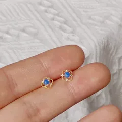 655 ピアス　ブルーオパール　フラワー