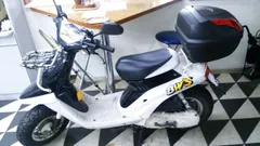 BW'S ビーウィズ対応 リアボックス トップケース 汎用 ツーカラーレンズ リアボックス エクスクルーシブ 32L お手軽なワンタッチ式!