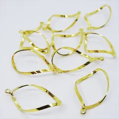 Q-117 デザインチャーム ウェーブ【ゴールド】40mm 10個セット フープパーツカン付き リング ひねり ウエーブ 波 ツイスト アクセサリーチャーム 金具 輪 メタル ハンドメイド