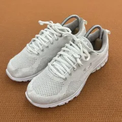 FILA(フィラ) 白 レディース ランニングシューズ スニーカー 245 G04735のサムネイル