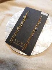 ダブルチェーンピアス