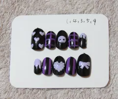 ネイルチップ　ショートオーバル　黒　紫