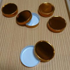 ミニチュア　NO-14　金色   まる容器  蓋付き 5枚入れ