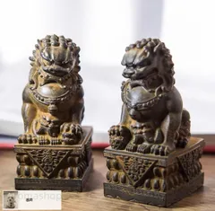 中国　朱泥　色絵獅子置物 中国 朱泥 色絵獅子置物