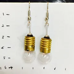 本物電球ピアス(小球金軸)
