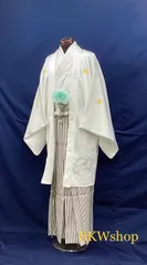 《現品限り》　used　紋付　羽織着物　白地　ゴールド刺繍紋　龍刺繍入り・used　正絹　袴　白　シルバーグレーストライプ　2.65寸　180cm～185cm　3点セット　紋付　成人式　結婚式　新郎様　男着物　女着物　催事　式典　お祭り
