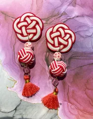 水引 梅結び と淡路玉のタッセルピアス（イヤリング）