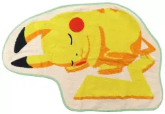 台湾　限定　ファミマ　ピカチュウ　巨大　もっちり クッション　ブランケット 台湾限定ファミマピカチュウ巨大もっちり クッションブランケット