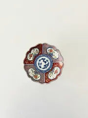 ②　大聖寺伊万里　金欄手　輪花形　紋章の図　４寸皿　骨董 大聖寺伊万里 金襴手 蝶に龍紋図 4寸皿 5枚セット
