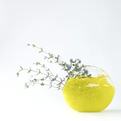 IWATA 岩田ガラス イエロー ガラス造形 花瓶 生け花 草月流 IWATA 岩田ガラス イエロー ガラス造形 花瓶 生け花 草月流