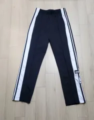 希少》アディダスオリジナルス☆ジャージ パンツ 3XL黒色アディ 希少》アディダスオリジナルス☆ジャージ パンツ 3XL黒色アディ