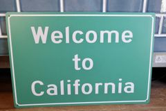 新品 WELCOME TO CALIFORNIA ウェルカム メタルサイン 看板 世田谷ベース カリフォルニアハウス インテリア 庭 玄関 LA