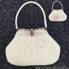 昭和レトロ  豪華 和装バッグ 🔷 ビーズ ハンドバッグ  ／ 総ビーズ柄 ／ パーティーバッグ ／ 手提げバッグ ／ 小銭入れ  ／ 印鑑入れ ／ 和装小物 ／ 洋装小物 ／ 着物 ／  手提げ ／ 開口部 がま口式 ／ 白色 ／ ビーズバッグ