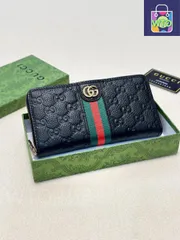 【今日特価】Gucci グッチ シングルジッパーハンドウォレットシリーズ 頭層牛皮プレス柄を採用し質感に優れる
