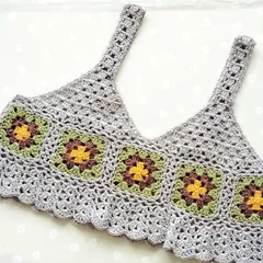 ビスチェ　キャミソール　コットン　ベスト　手編み　ニットビスチェ　かぎ針編み　モチーフ編み　グラニースクエア