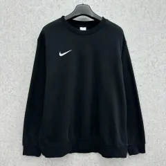 110 Nike(ナイキ） メンズ ルーズフィット パーカー