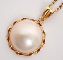 美品 パールネックレス 4.0g K18YG Au750 イエローゴールド 18金 白蝶(しろちょう)真珠 ペンダントネックレス レディース アクセサリー 16mm