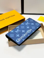 Louis Vuittonルイヴィトン、財布、クレジットカードスロットに紙幣と手形を保管し、現金を保管できるステープル付き仕切り、ブルーカレー[本日特価|新品未使用品]-WT0輸入