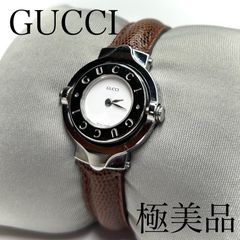 GUCCI グッチ バングル ウォッチ ターンフェイス クォーツ 時計 レディース ホワイト シルバー カラー ブラウン 回転 リバーシブル