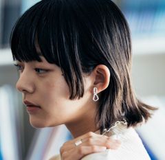 北川景子着‼︎AOYAMA KengoKuma + MAYU VENDOMEピアス - メルカリ