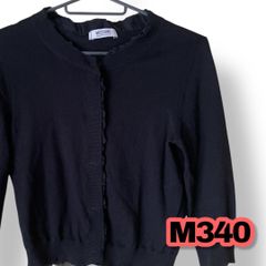 MOSCHINO CHEAP AND CHIC(モスキーノチープアンドシック)　フリルカーディガン　ブラック色　Ｍサイズ相当レディーストップス　管理M340