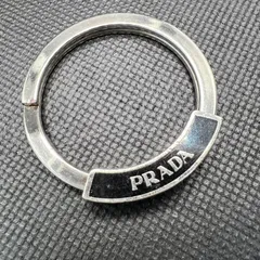 2025年最新】PRADAロゴキーホルダーの人気アイテム - メルカリ