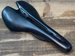 HD800 スペシャライズド Specialized TOUPE Pro サドル カーボンレール ※ガリ傷あり HD800 スペシャライズド Specialized TOUPE Pro サドル カーボン