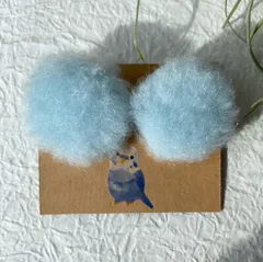 ハンドメイド　クリップイヤリング　27mm イアリング ノンホールピアス　もこもこ　ふわふわ　しっぽ　雲　ライトブルー　水色　青　もふもふ　モフモフ