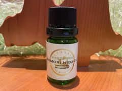 天然青森ひば精油15ml/産地直送！青森ひば油/グリーン遮光容器/ドロップ栓/天然ヒノキチオール2%以上含有/エッセンシャルオイル/アロマオイル/ヒバオイル/全国一律送料無料