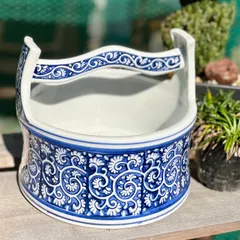 じいちゃんのコレクション】青と白の陶器製水鉢・睡蓮鉢 約38cm じいちゃんのコレクション】青と白の陶器製水鉢・睡蓮鉢 約38cm