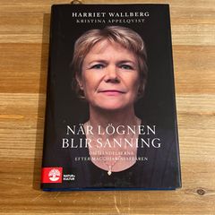 【古本】När Lögnen Blir Sanning / Harriet Wallberg
