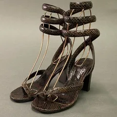 BOTTEGA VENETA ストラップミュール サンダル フォンデンテストレッチ ミュール| Bottega Veneta® 日本