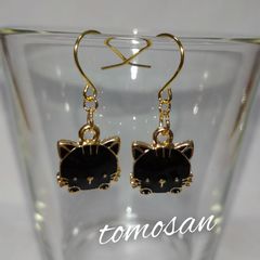 猫ちゃんピアス(黒)