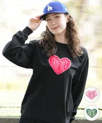 【ムラスポ公式】新品 TAHCHEE ターチー 長袖 Tシャツ レディース ロンT ハート ファー バックプリント オーバーサイズ TC240701-01 ムラサキスポーツ限定のサムネイル